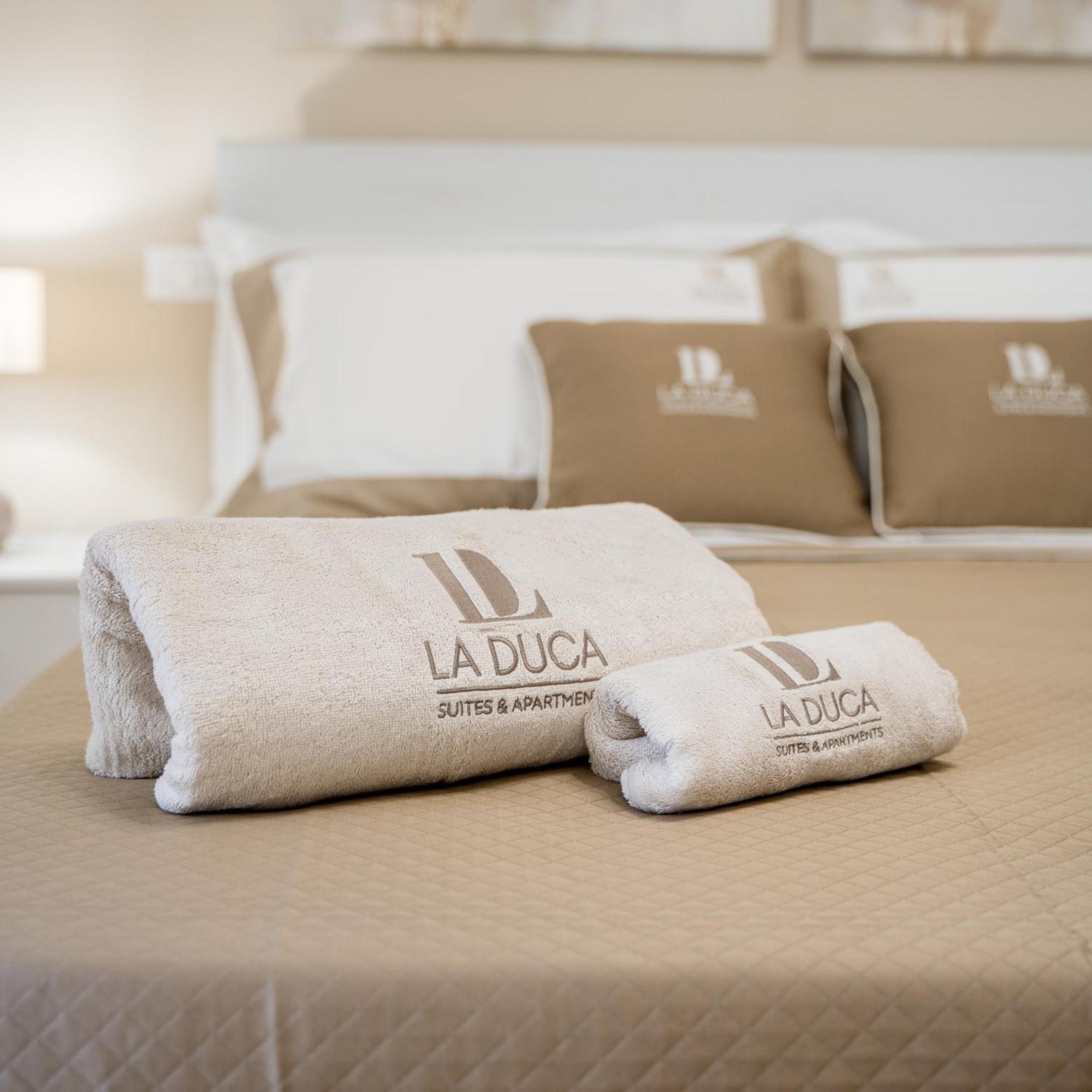 La Duca Suites & Apartments Палермо Экстерьер фото